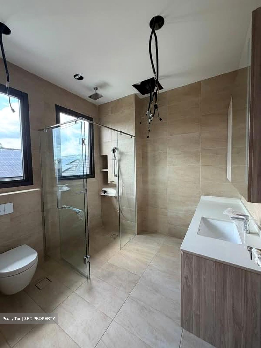 Fernhill Road (D10), Semi-Detached #526256431